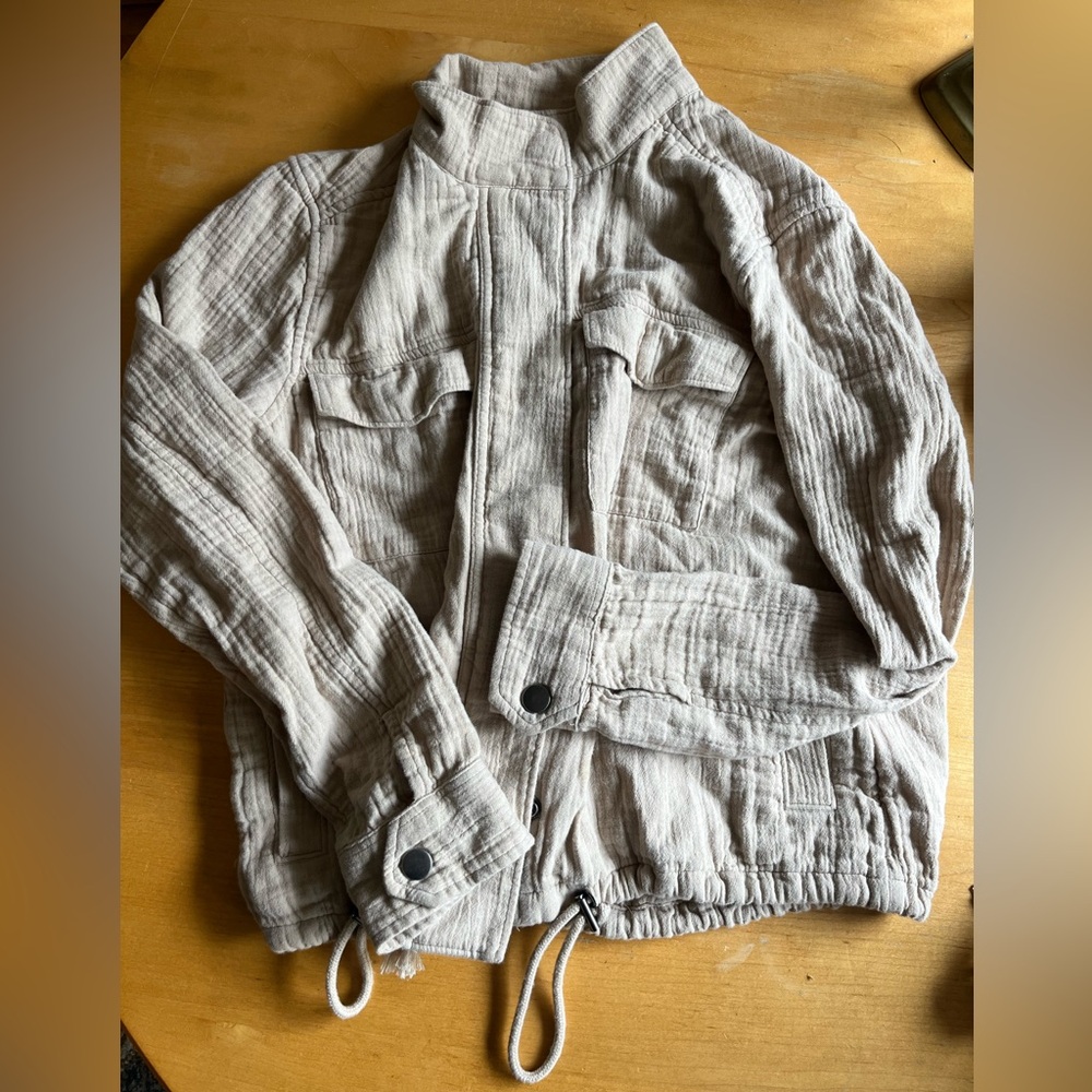 Caslon Jacket women’s small - Beige - great for Fall